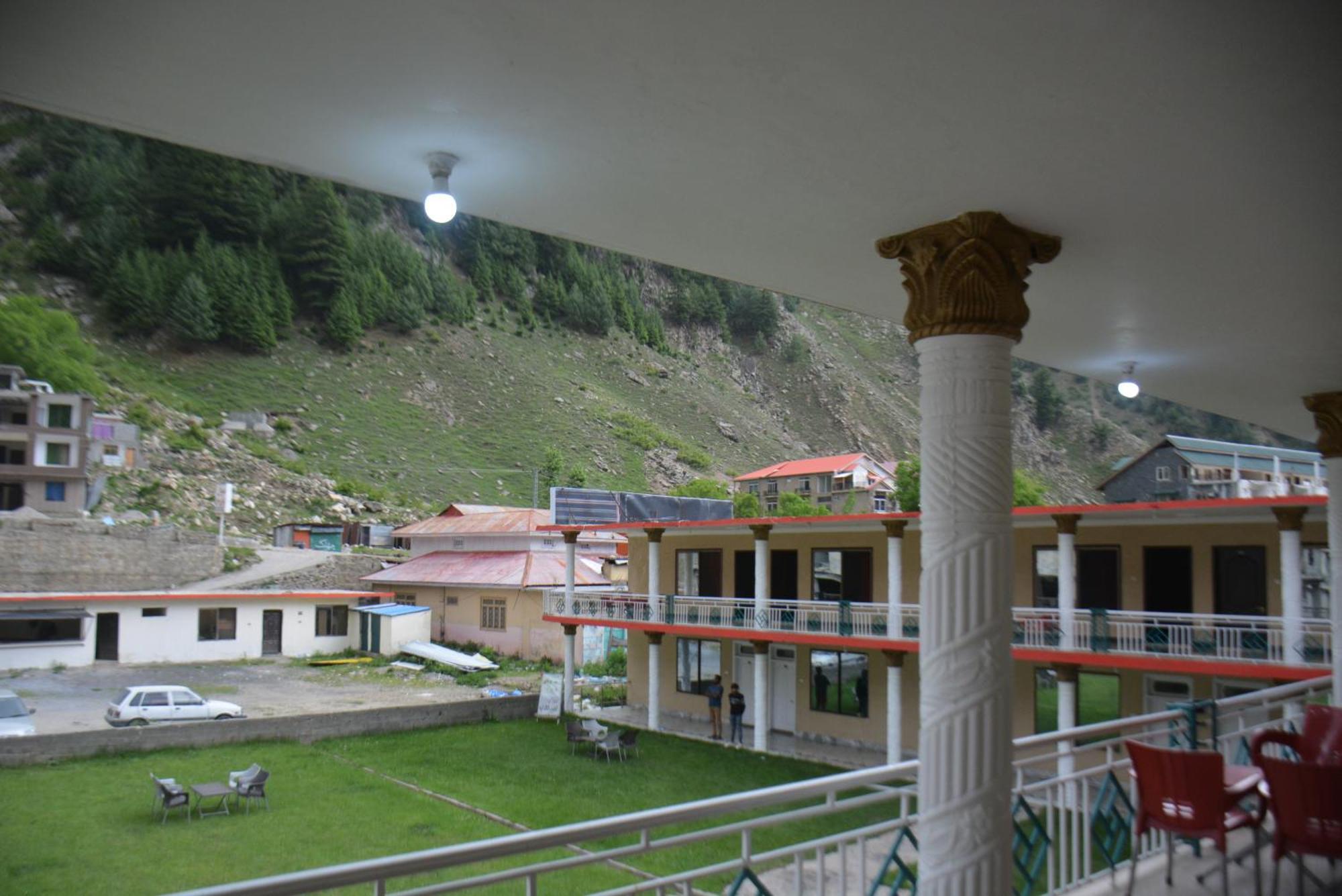Hotel Pine Hills, ناران المظهر الخارجي الصورة