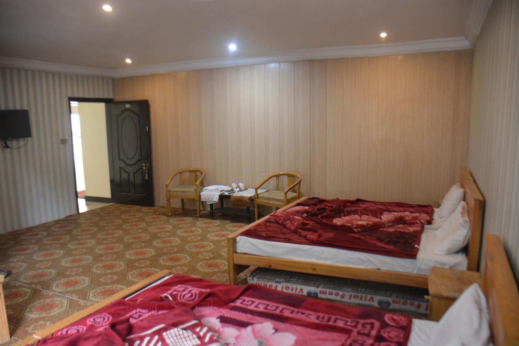 Hotel Pine Hills, ناران المظهر الخارجي الصورة